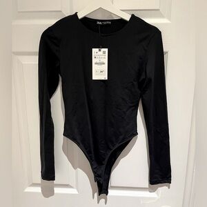 🖤Zara Bodysuit Size M🖤